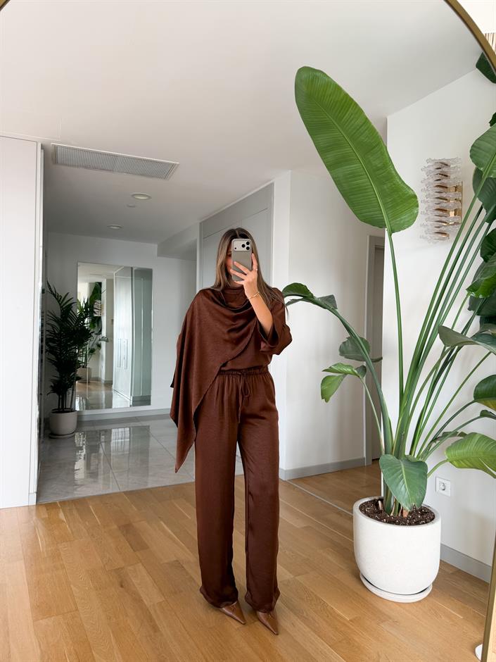 Saten Şallı Bluz Pantolon Takım - Kahve