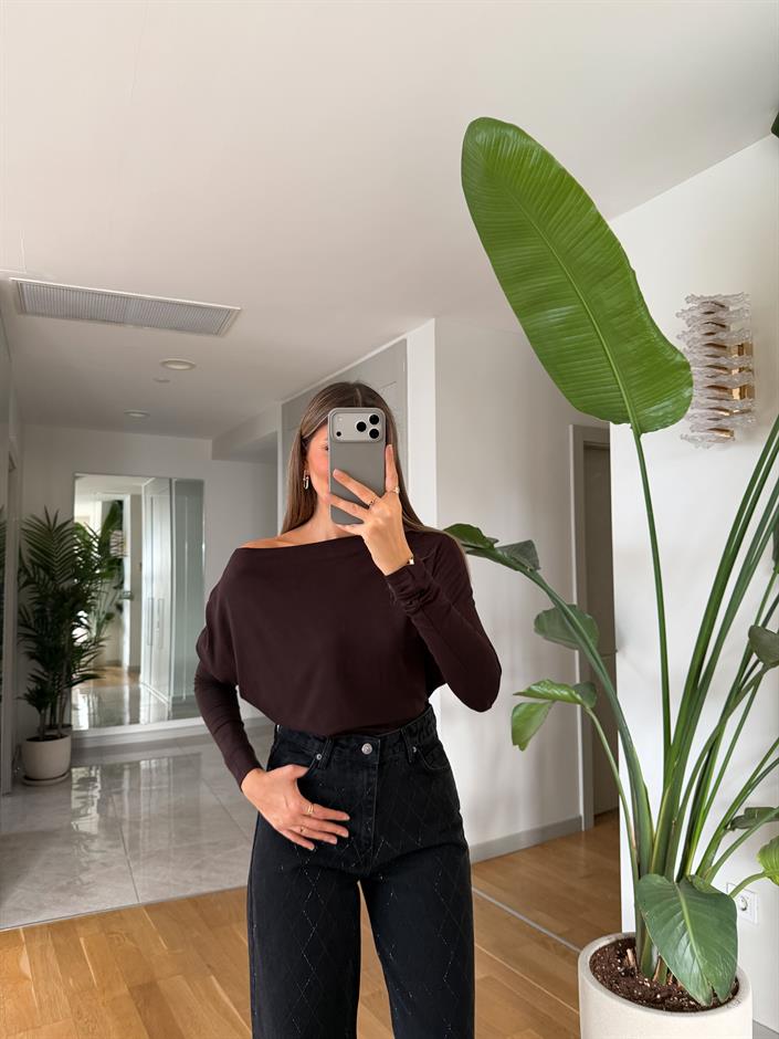 Silvia Tek Omzu Açık Bluz - Kahve