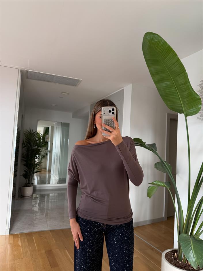 Silvia Tek Omzu Açık Bluz - Vizon