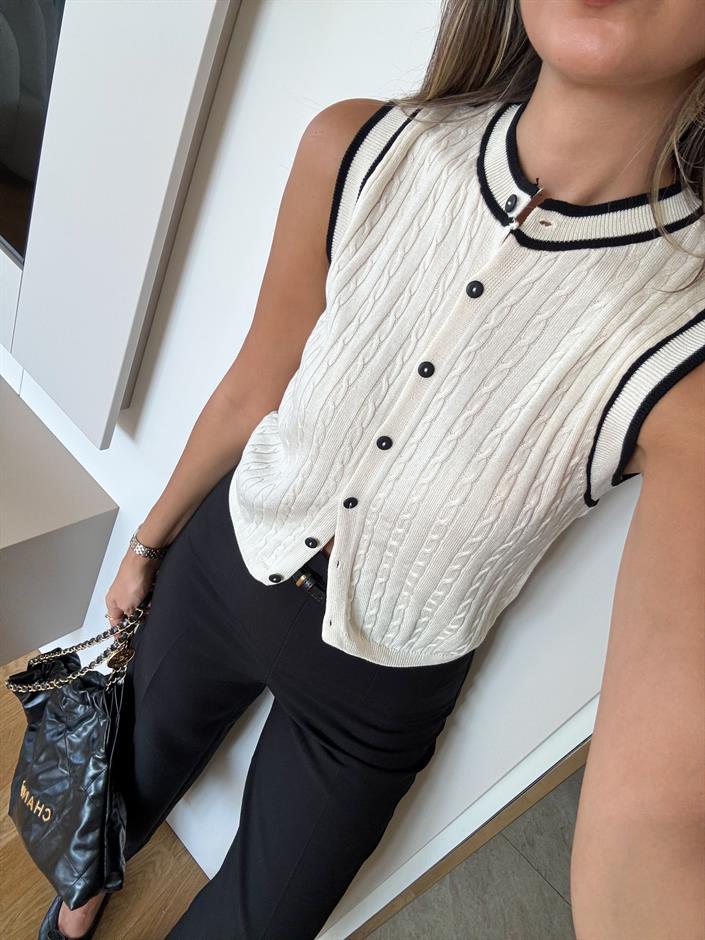 Siyah Biyeli Ekru Yelek 