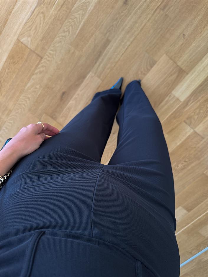 Siyah Göğüs Kuplu Tulum