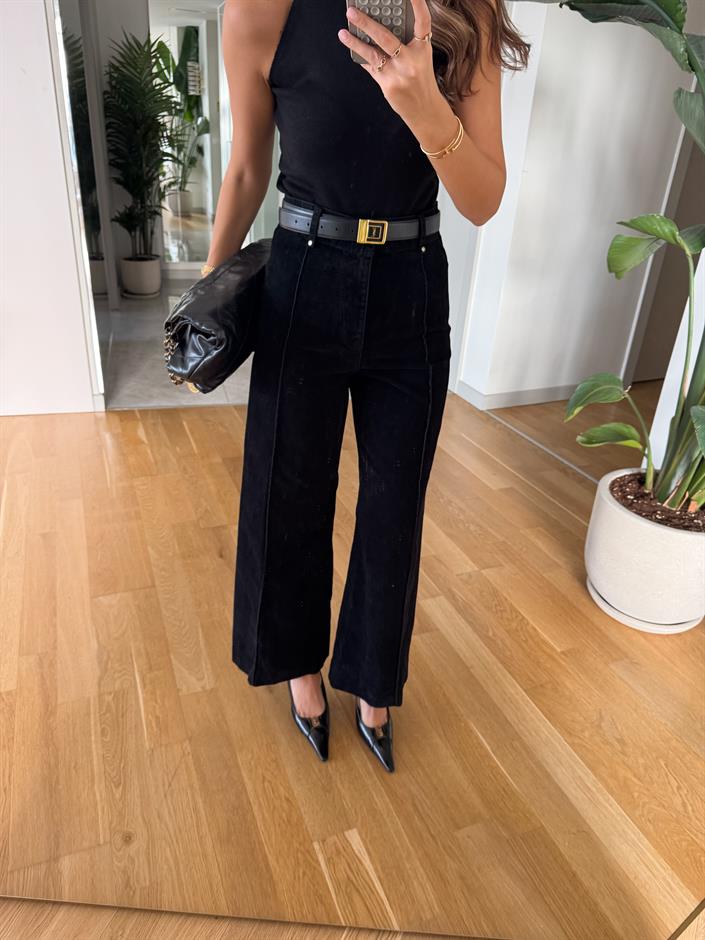 Siyah Kadife Önden Çimalı Pantolon