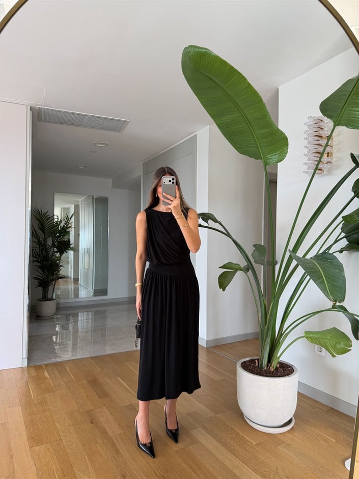 Sonya Belden Oturmalı Elbise - Siyah