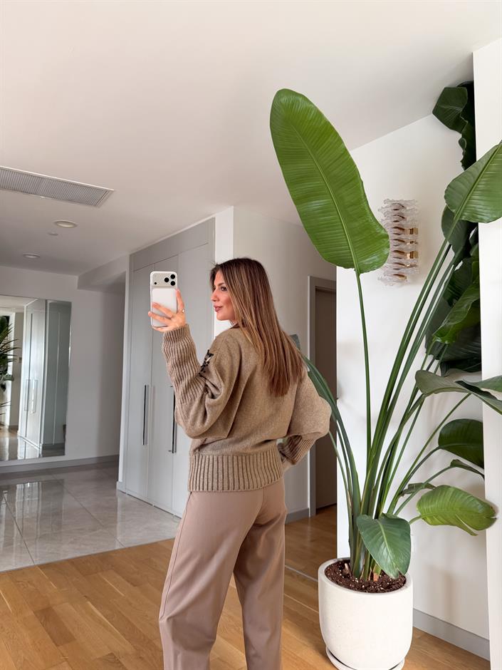 Taş Ve Boncuk Detaylı Hırka - Bej 