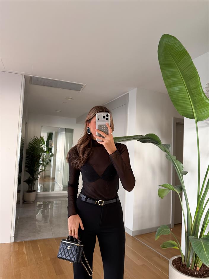 Taşlı Dik Yaka Transparan Bluz - Siyah