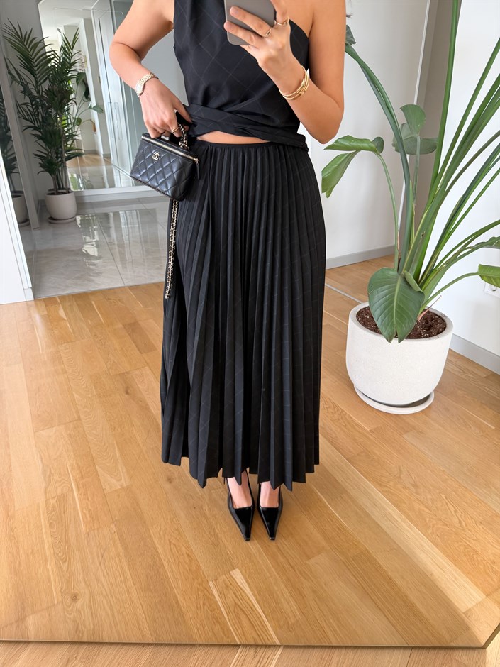 Tek Omuzlu Piliseli Etekli Takım - Siyah