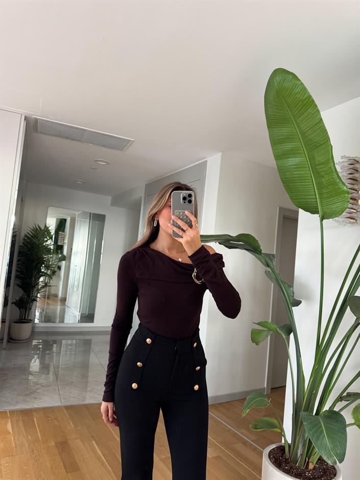 Tek Omzu Açık Tokalı Bluz - Kahve