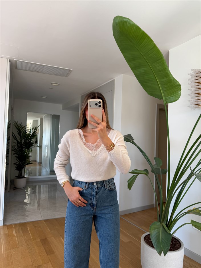 V Yaka Dantelli Triko - Ekru 