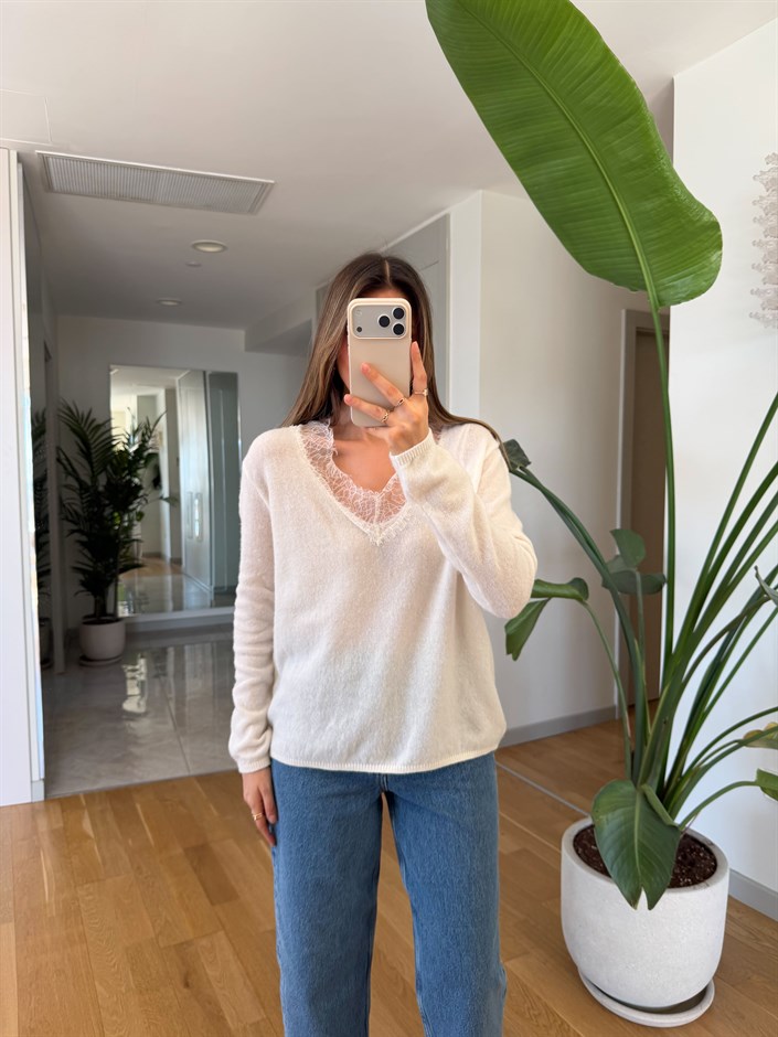 V Yaka Dantelli Triko - Ekru 