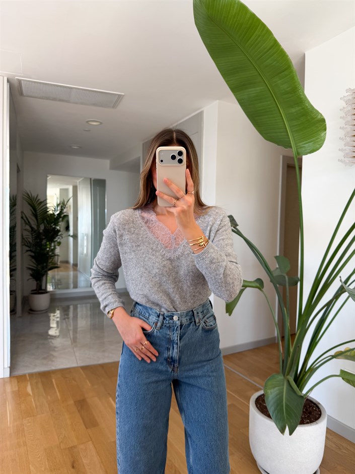 V Yaka Dantelli Triko - Gri 