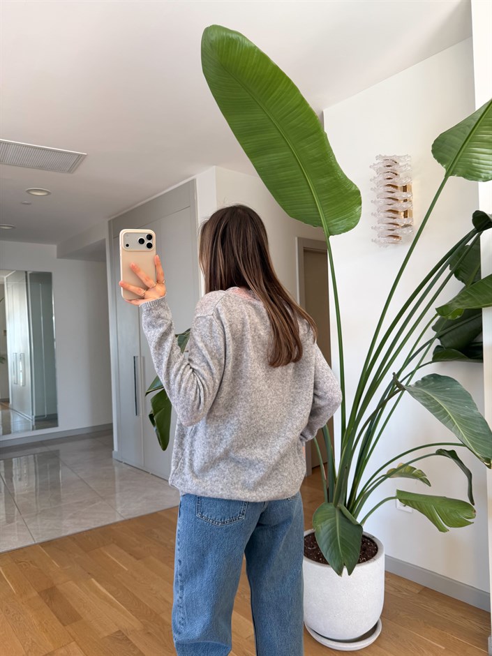 V Yaka Dantelli Triko - Gri 