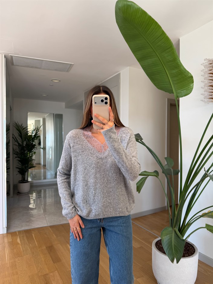 V Yaka Dantelli Triko - Gri 