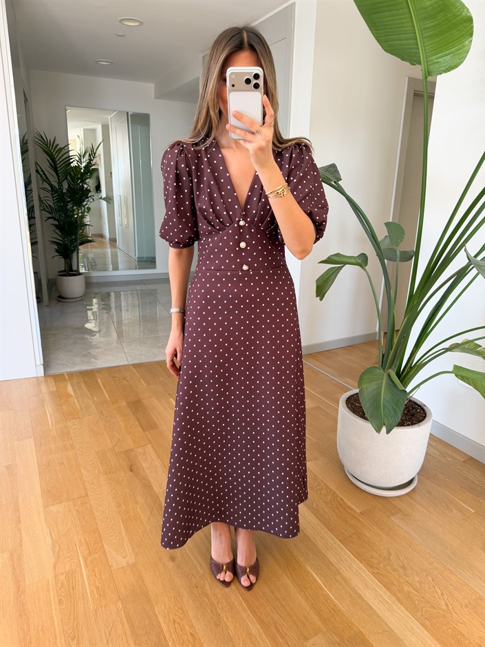 V Yaka İnci Düğmeli Puantiyeli Elbise - Kahve