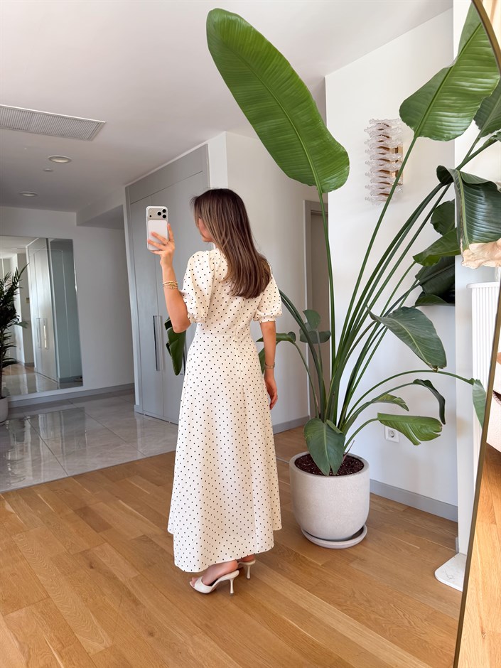 V Yaka İnci Düğmeli Puantiyeli Elbise - Ekru