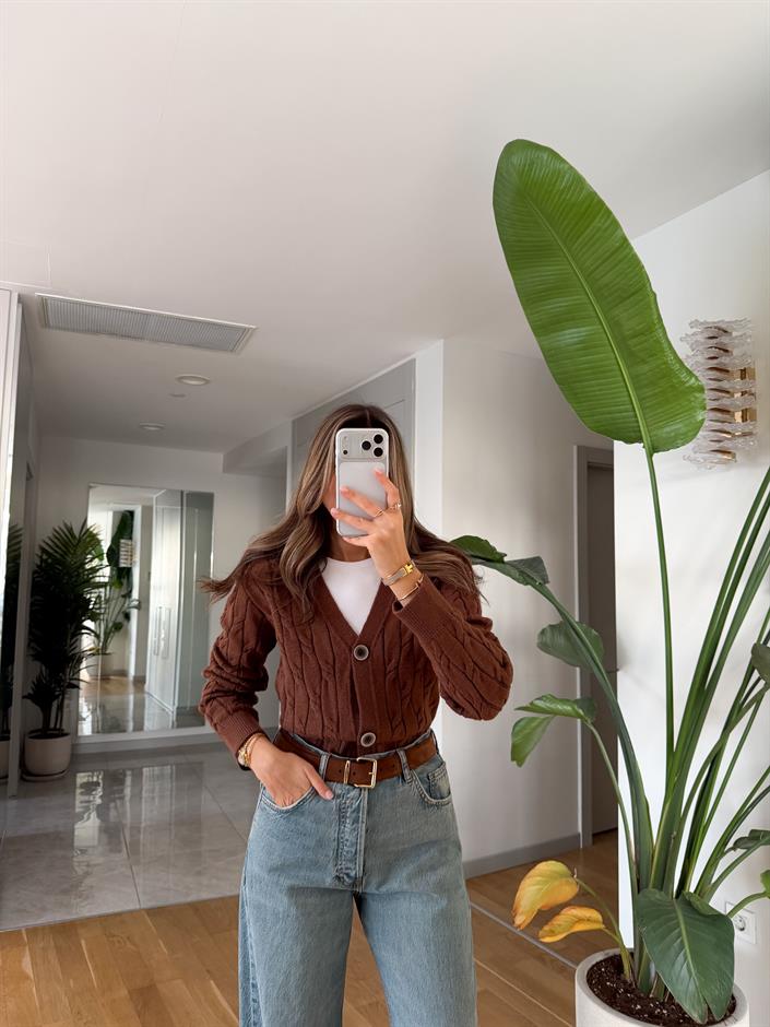 V Yaka Saç Örgülü Hırka - Kahve