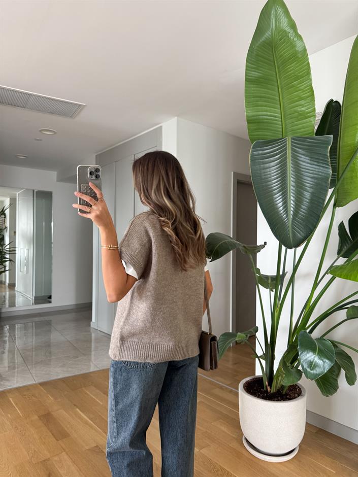 V yaka Triko Süveter - Vizon