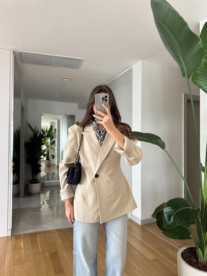 Vatkalı Tek Düğmeli Belden Oturan Blazer - Bej