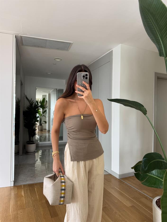 Yanları Yırtmaçlı Straplez Bluz- Vizon