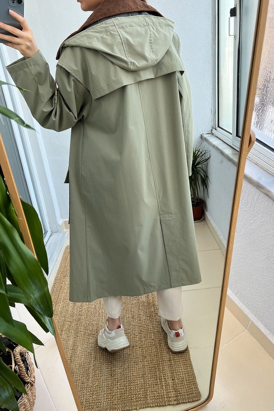 Haki Kadife Yakalı Kapüşonlı Oversize Trençkot