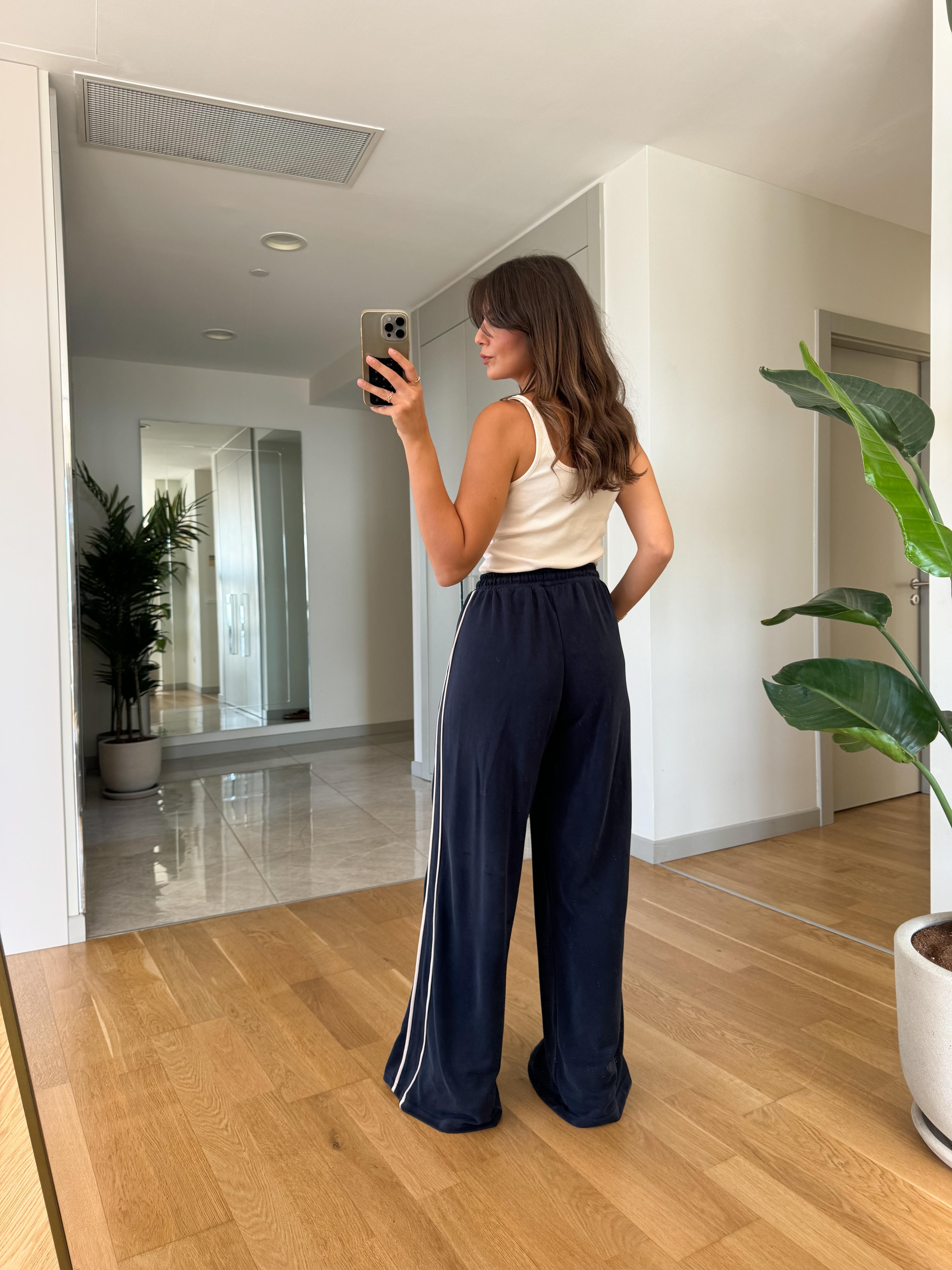 極上　イザイア　スラックス　定価113500円 Lana Spider Liam Yandan Şeritli Modal Eşofman Altı- Lacivert | Butik Merve Aksoy