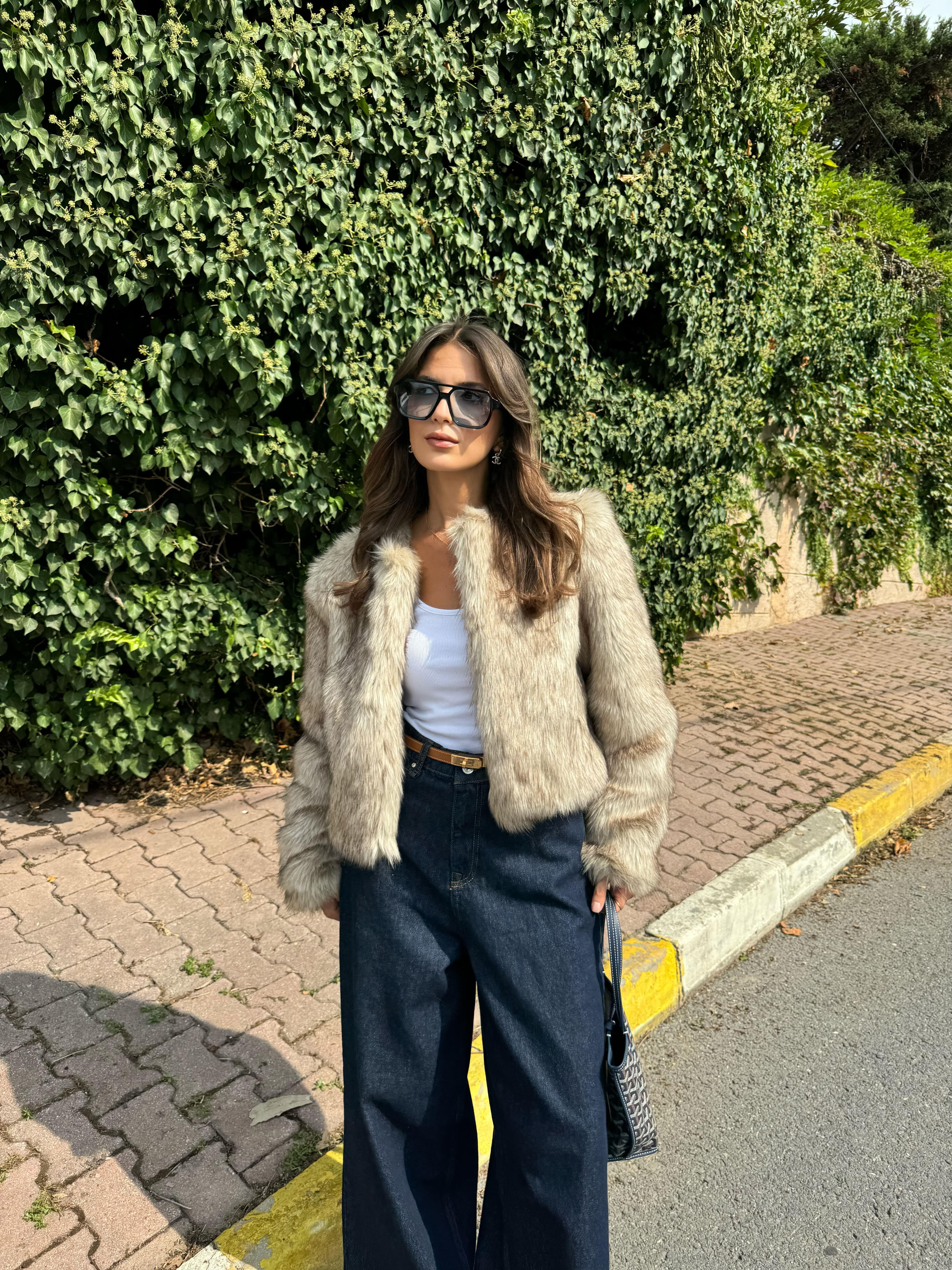 Premium Yakasız Suni Kürk Bej| Butik Merve Aksoy