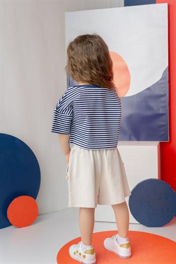 Kız Çocuk Çizgili Çep Detaylı Crop T-Shirt - Lacivert Çizgili