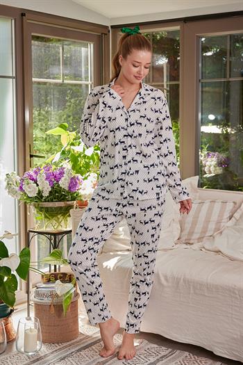 Kadın Geyik Desenli Düğmeli Pijama Takımı