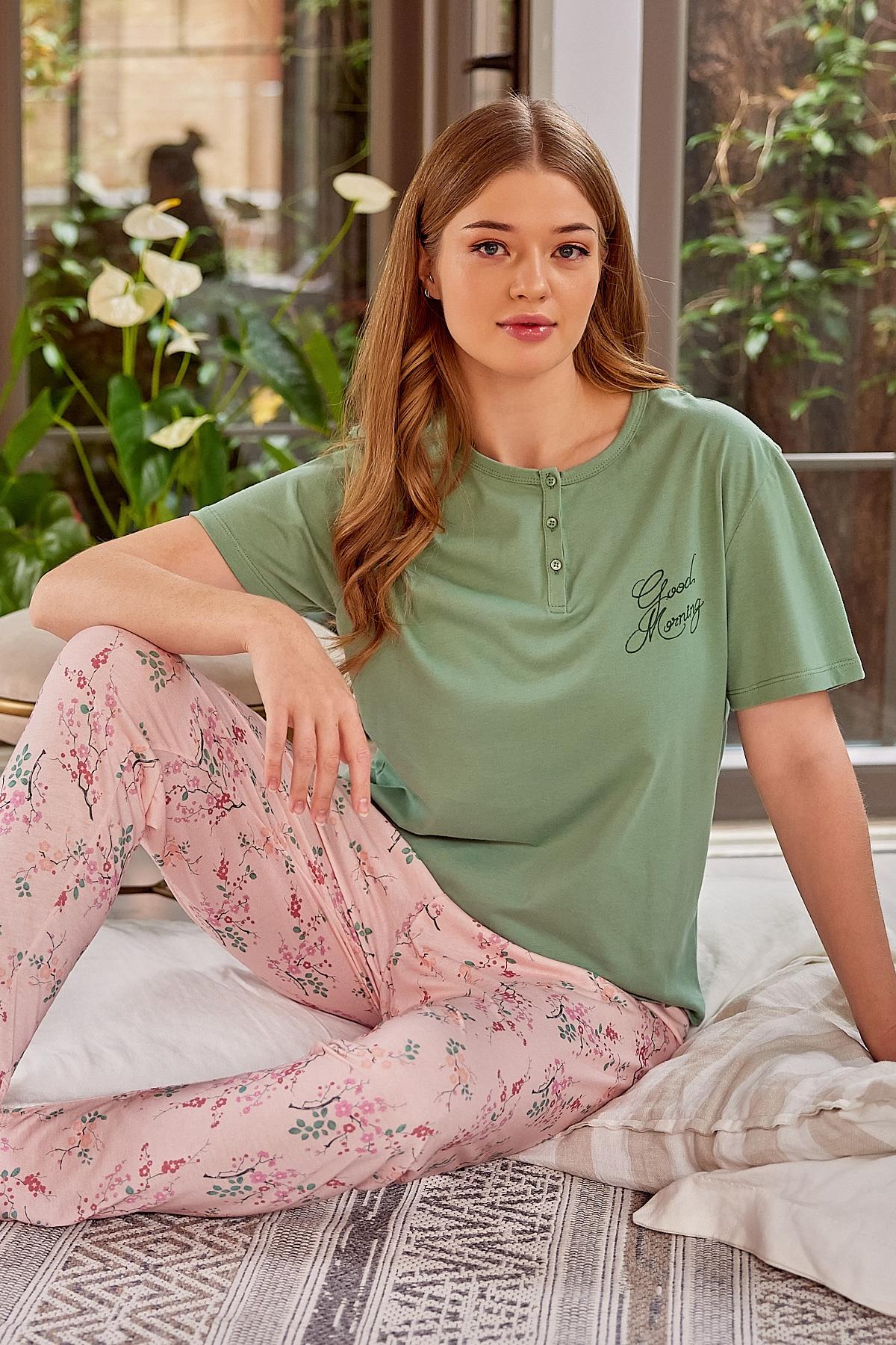 ZEYLAND Kadın Kısa Kollu Pijama Takımı