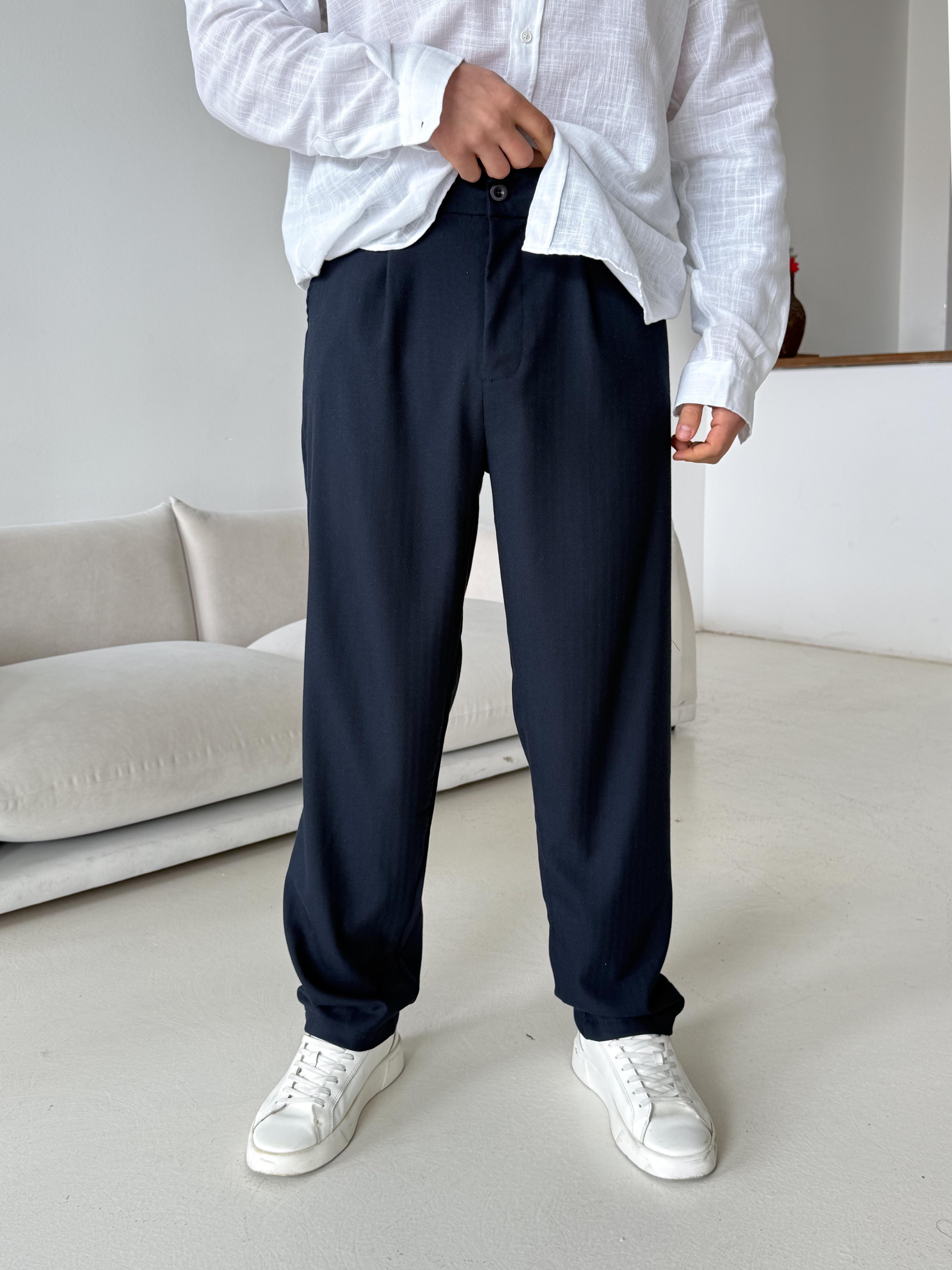 Lacivert Balık Sırtı Arka Lastikli Dokuma Pantalon PLZ 26409