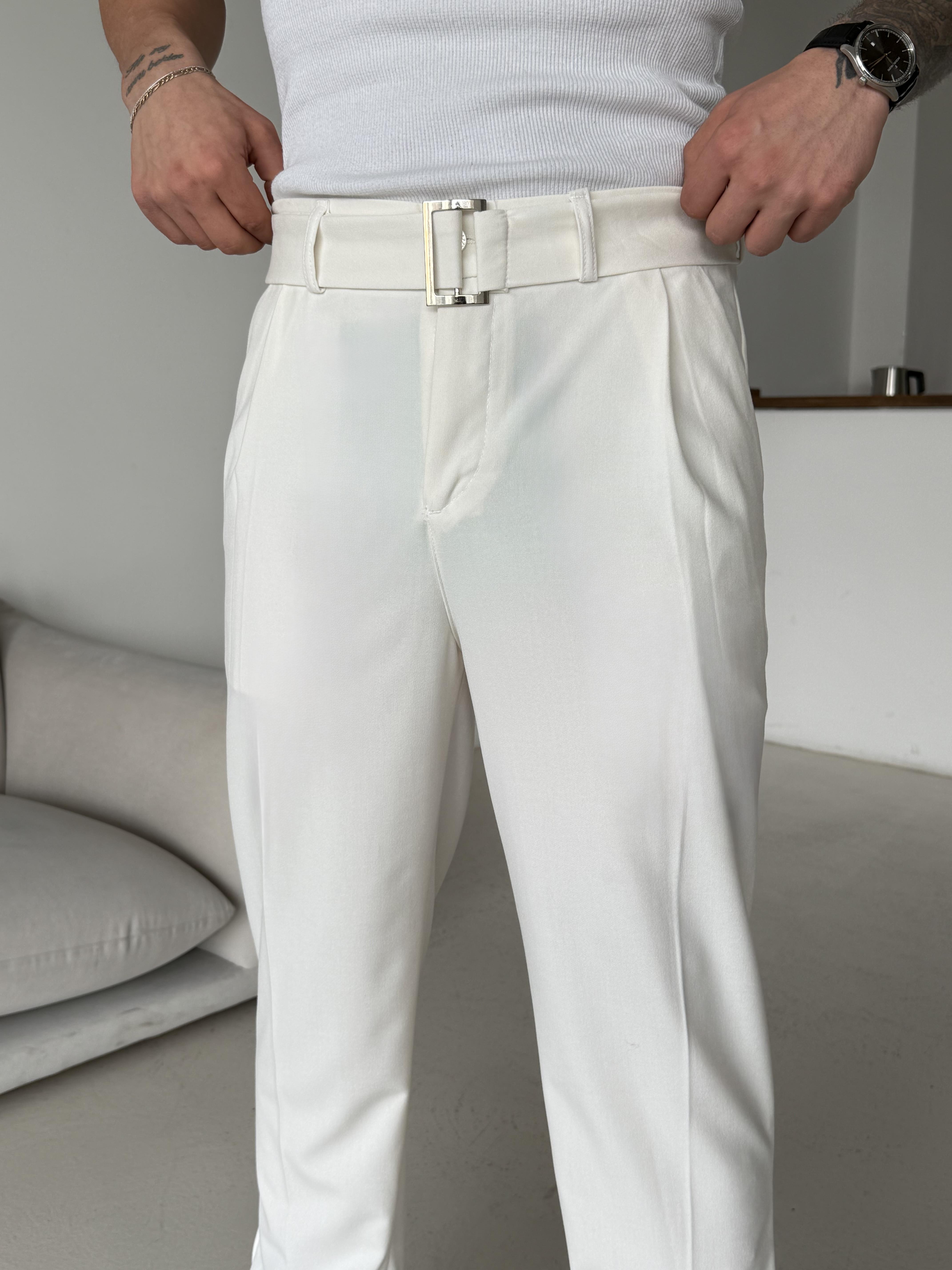 Ekru Kendi Kemerli Regular Fit Bezayağı Kumaş Pant N1344