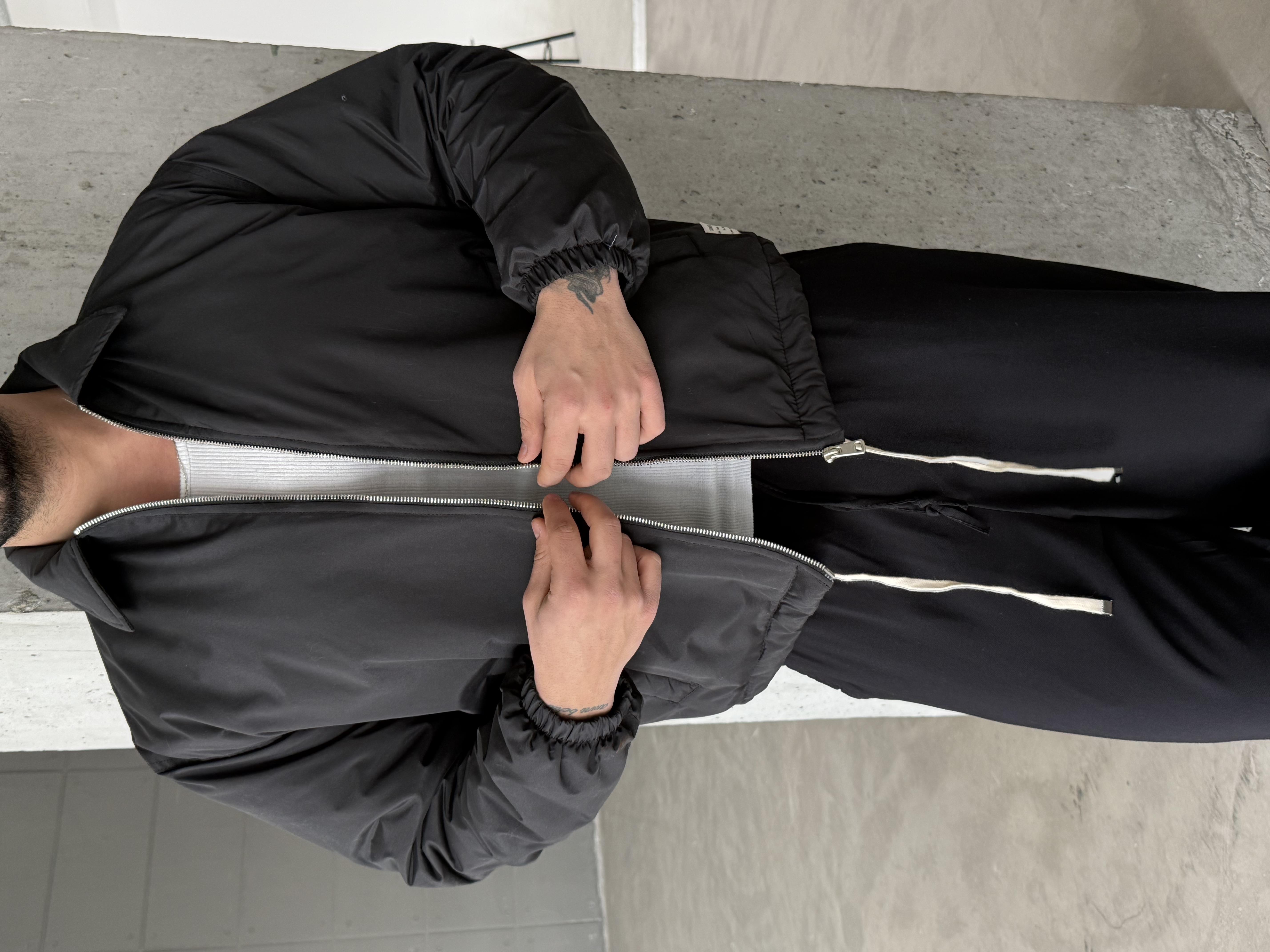 Siyah Yakalı Bağcıklı Dolumlu Bomber Mont LNS