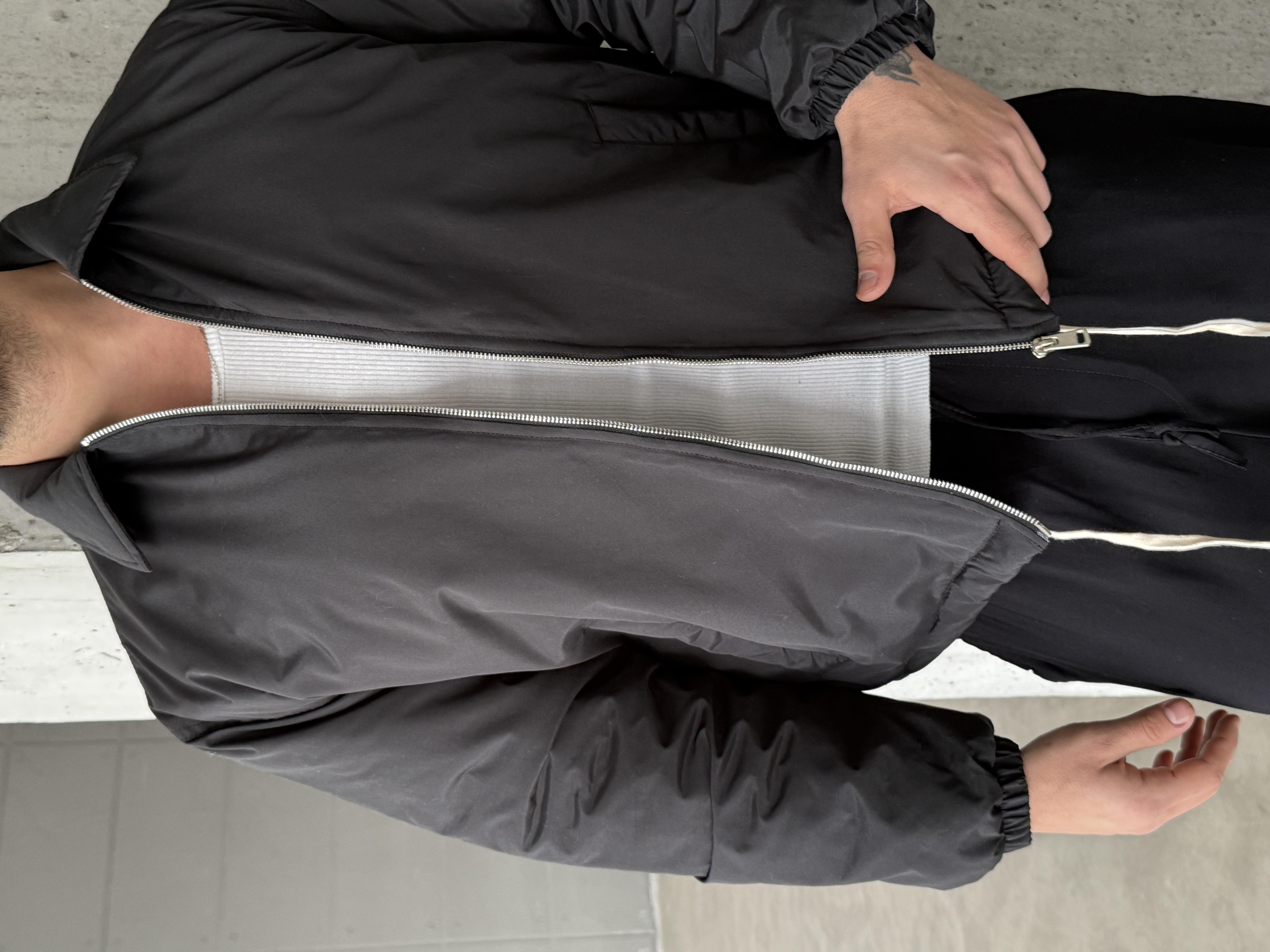 Siyah Yakalı Bağcıklı Dolumlu Bomber Mont LNS