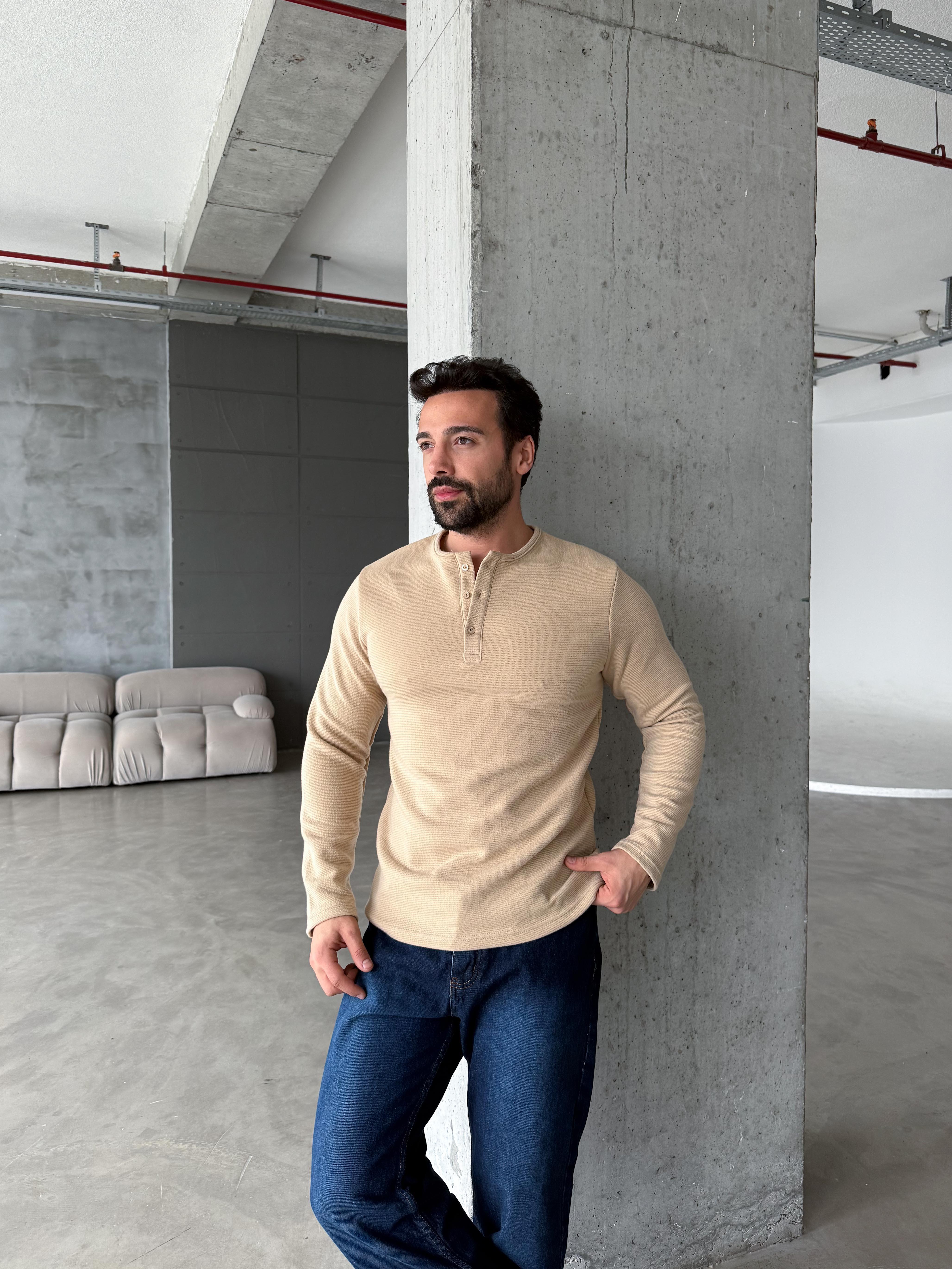 Krem 3 Düğme Detaylı Triko SC