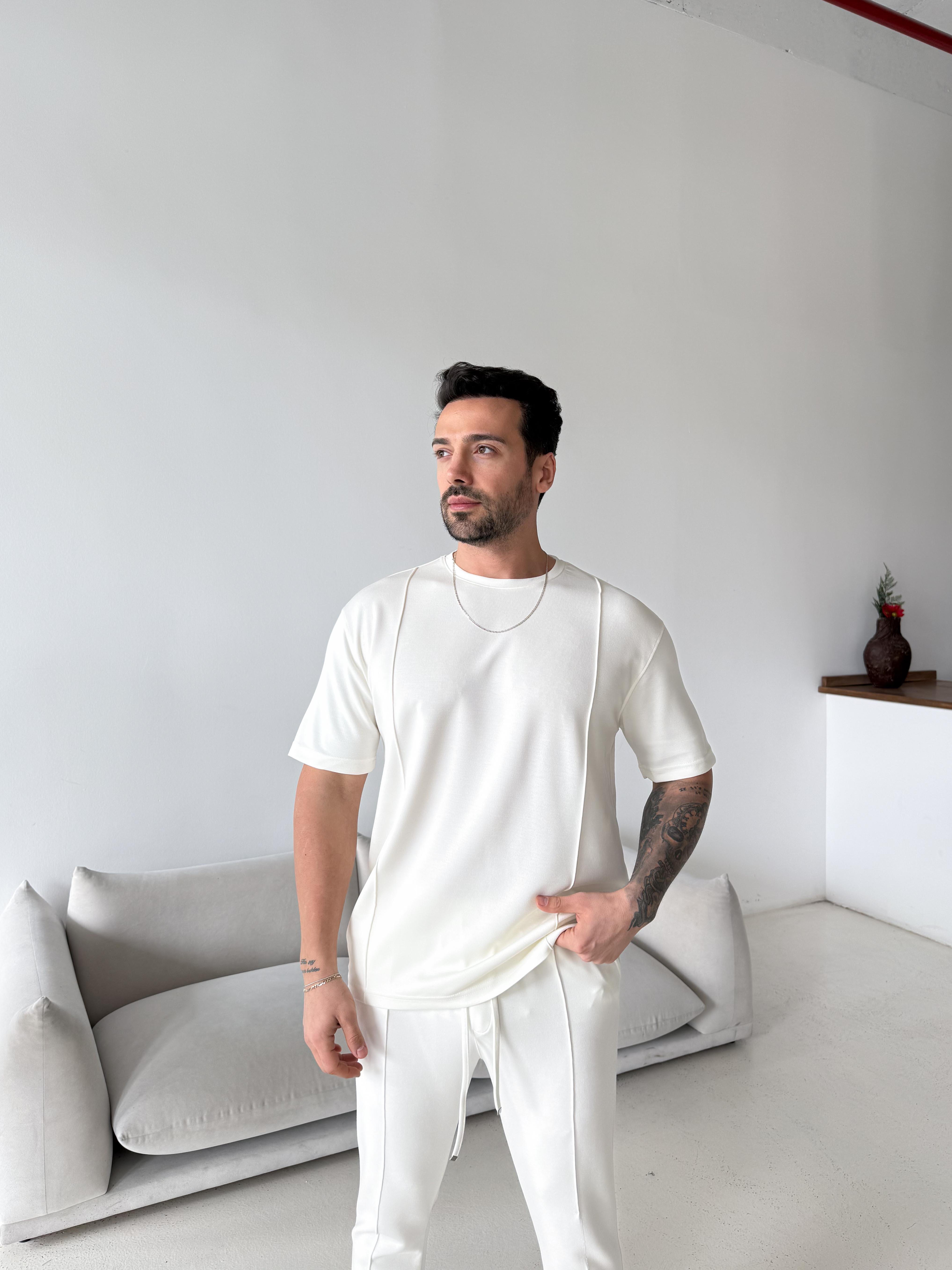 Beyaz Çimalı Oysho Regular Fit Tişört LNS 37099