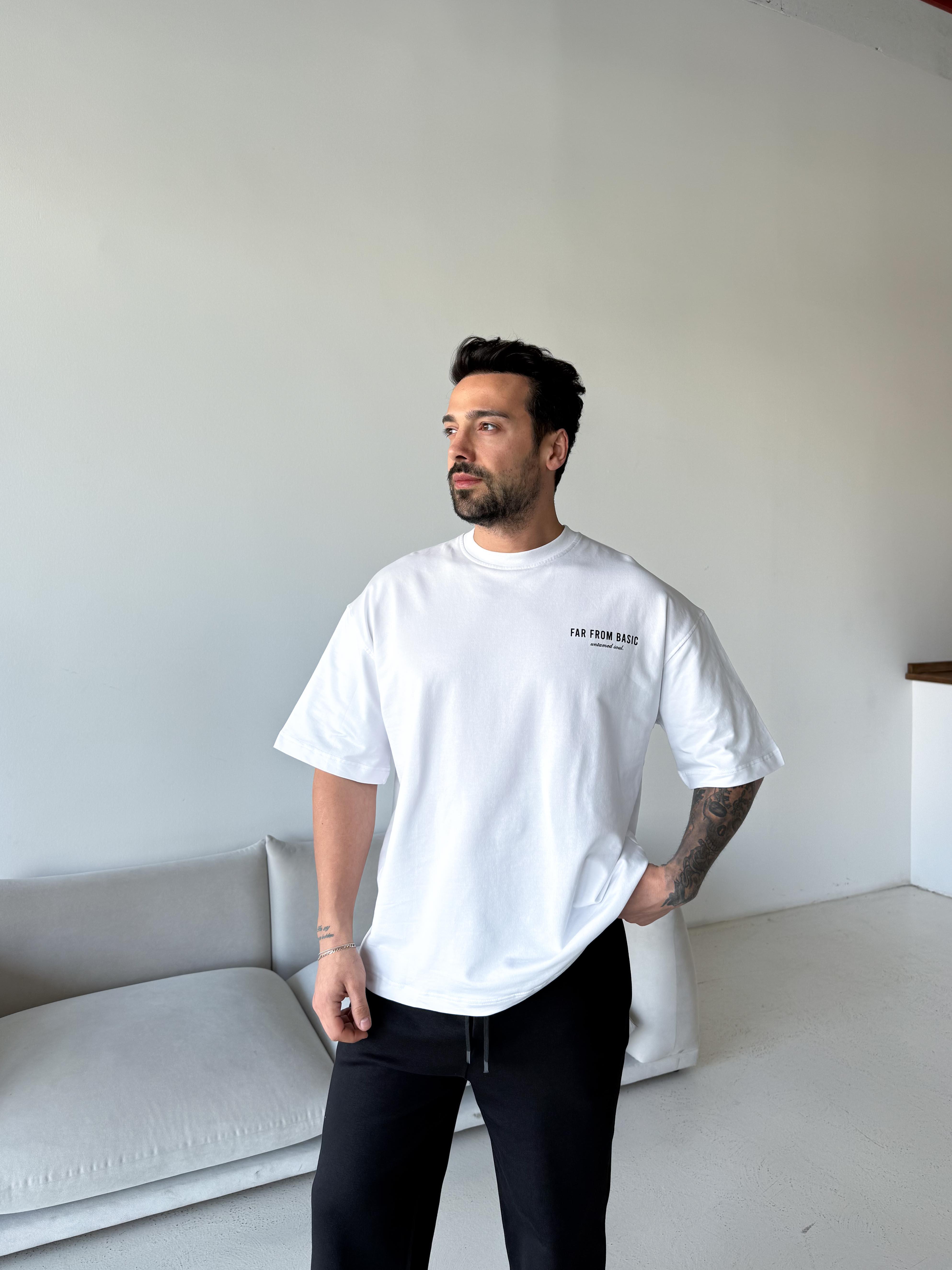 Beyaz Far From Baskılı Compak Tişört RSP 1037
