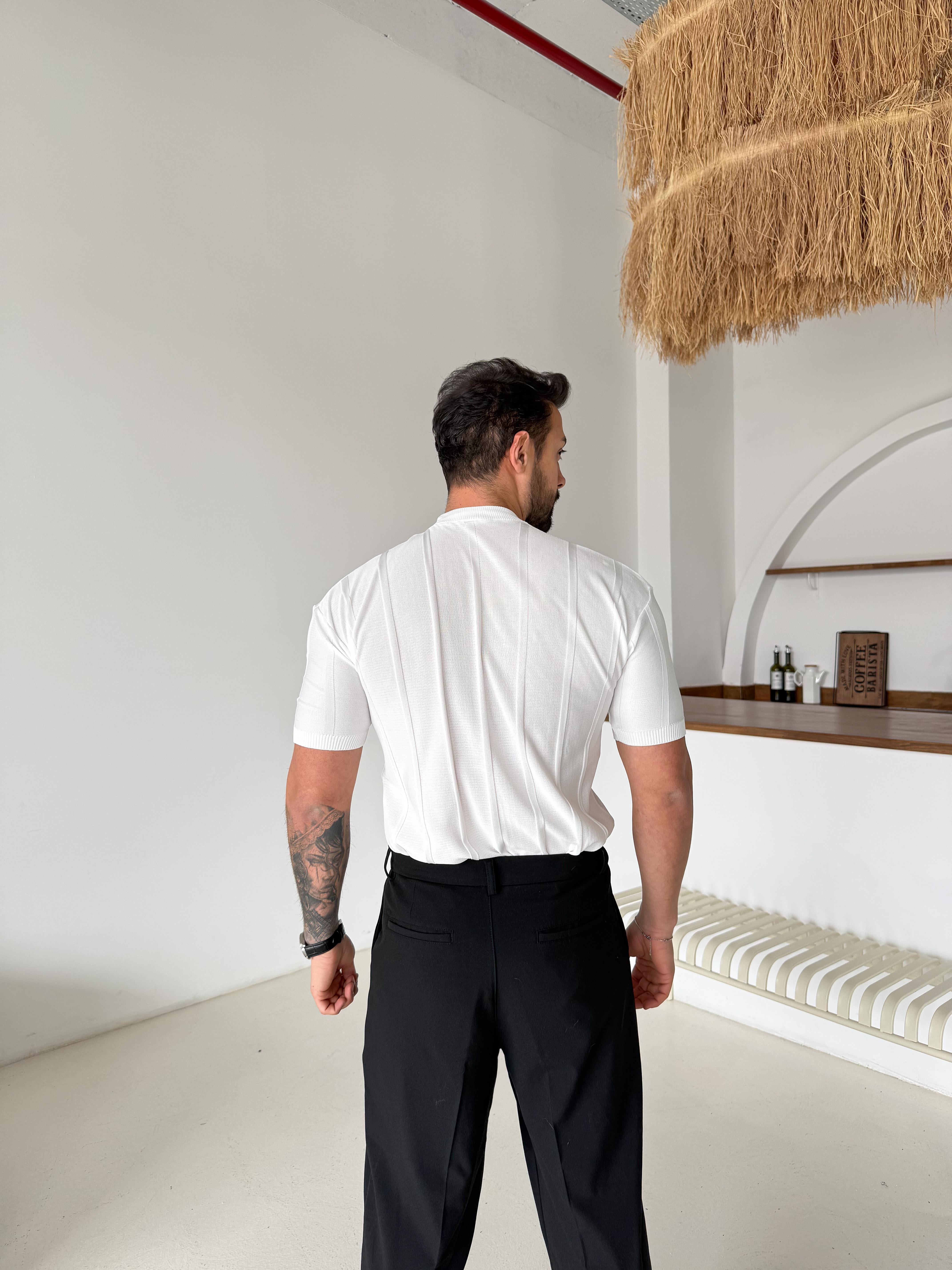 Beyaz Fitilli Triko Bisiklet Yaka TK