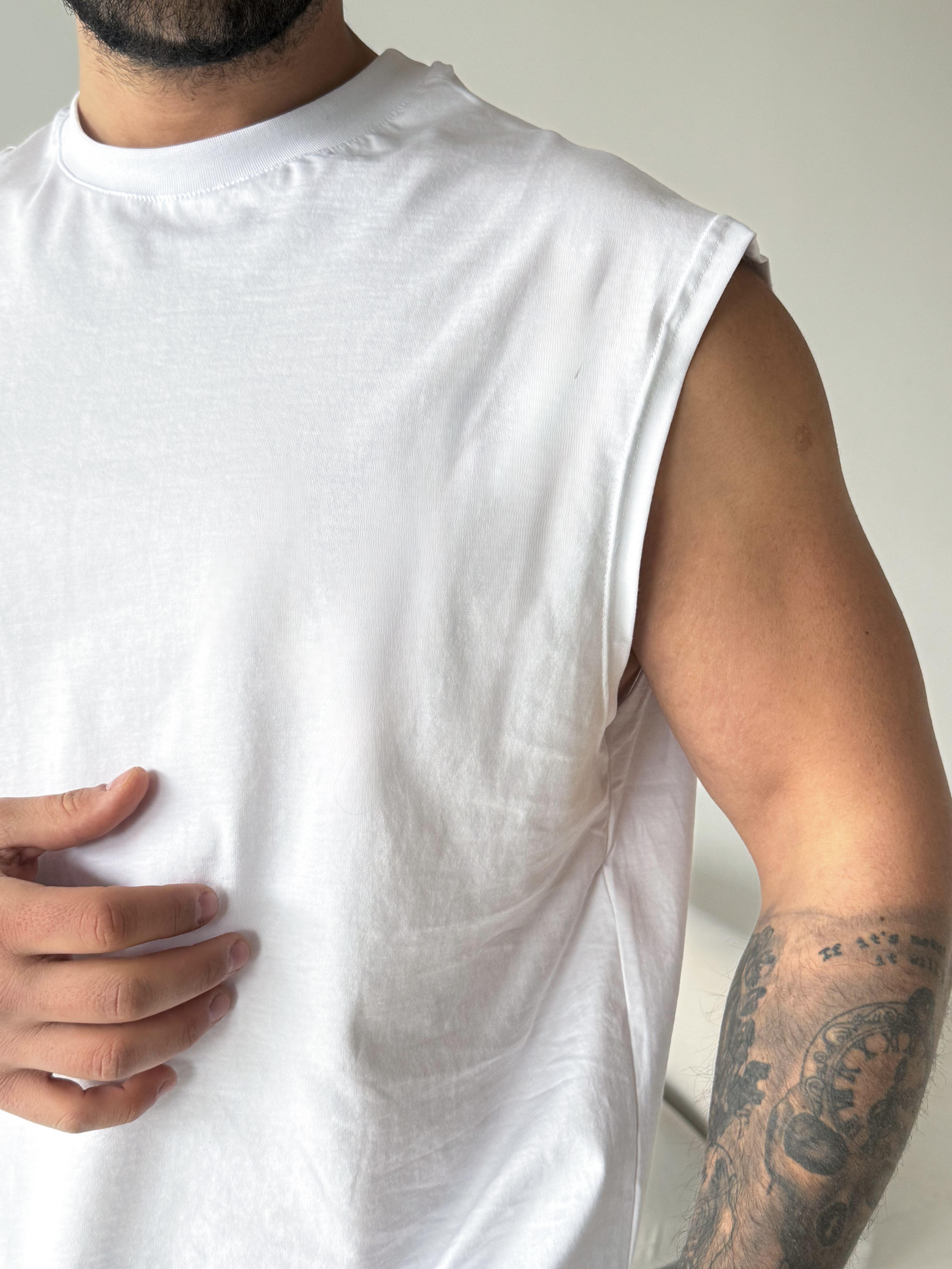 Beyaz Sıfır Kol Compak Oversize Atlet LNS 49010