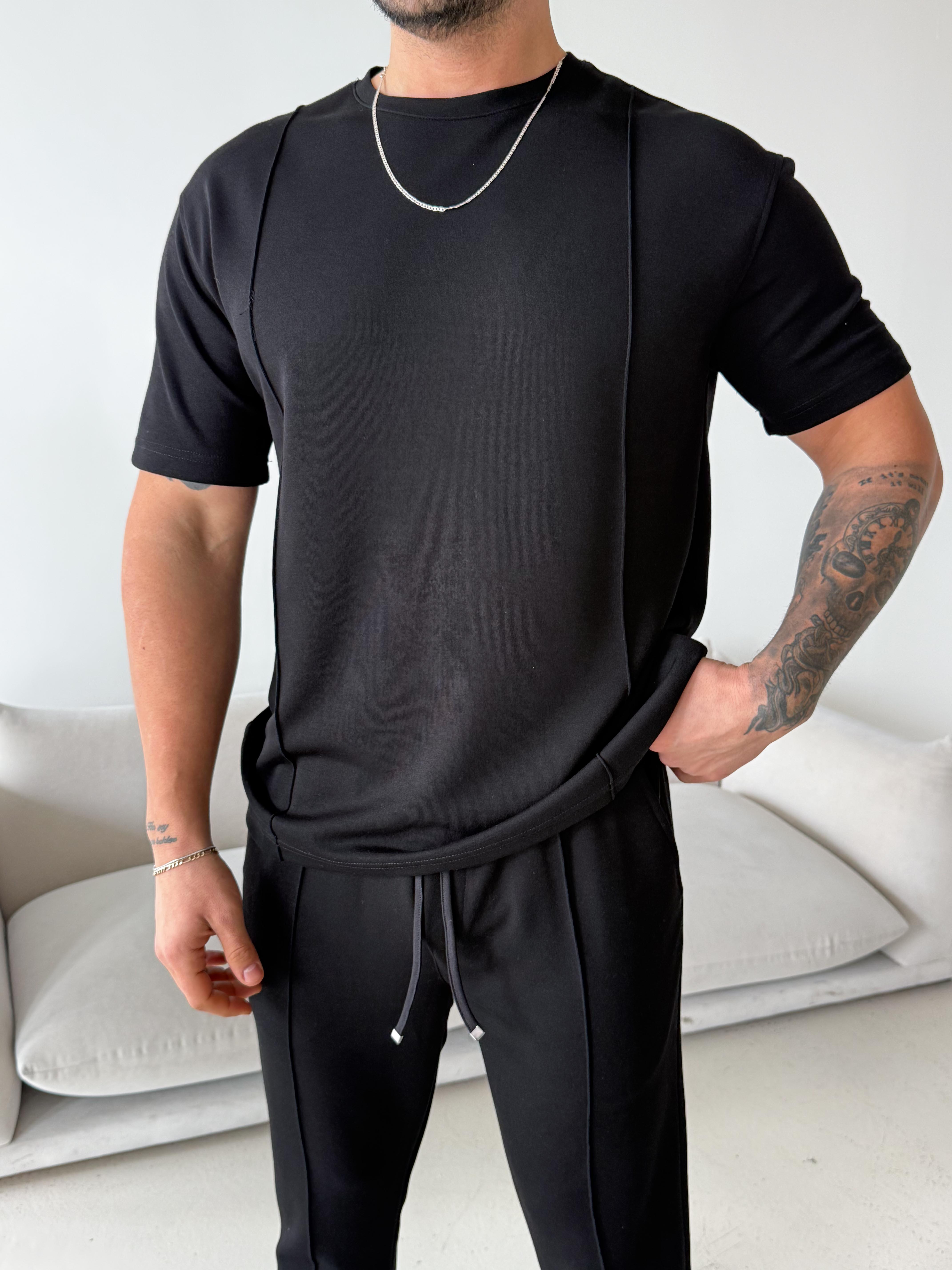 Siyah Çimalı Oysho Regular Fit Tişört LNS 37099