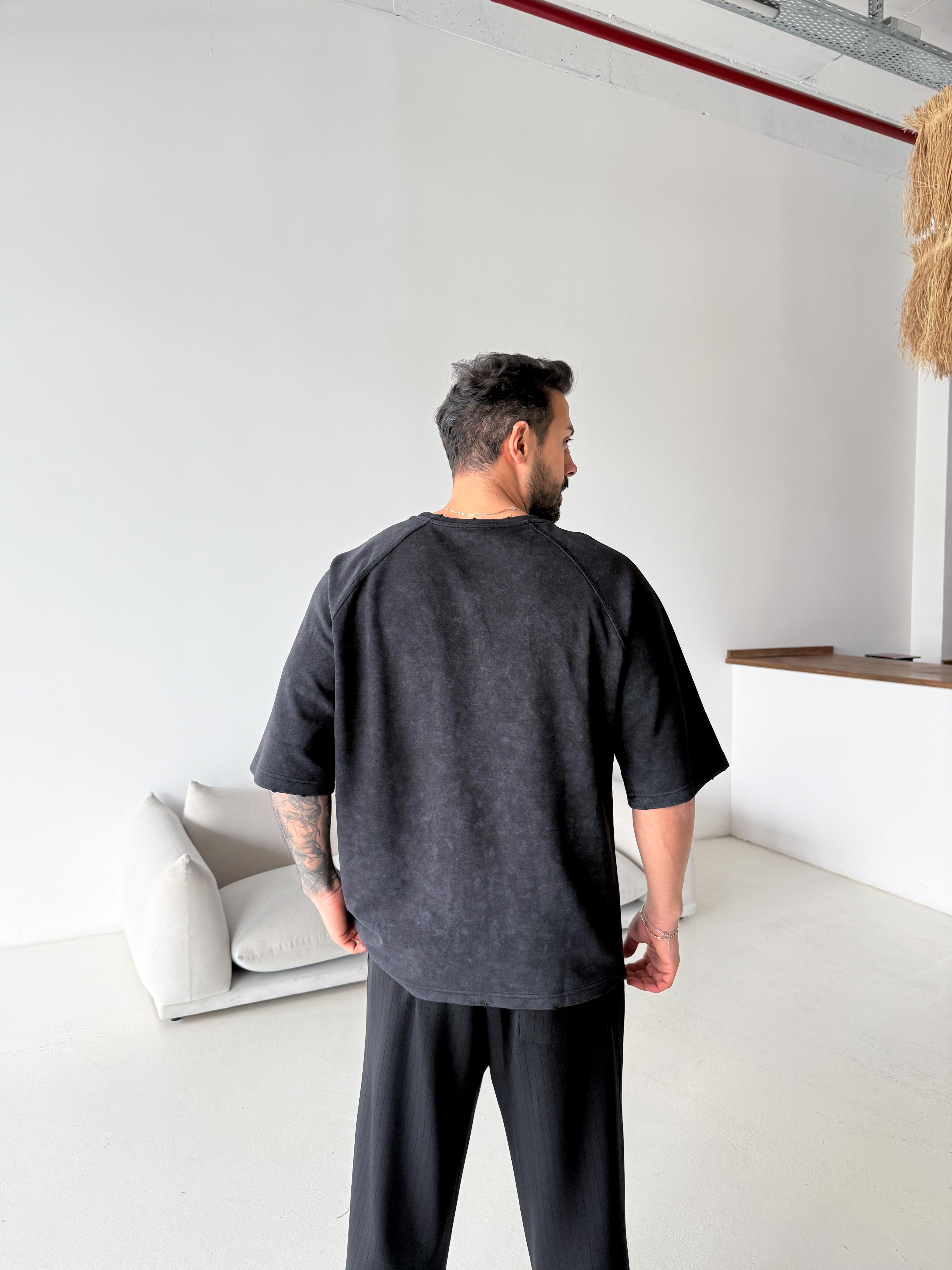 Siyah Designcreate Nakış Yıkamalı Tişört VMS V70-133