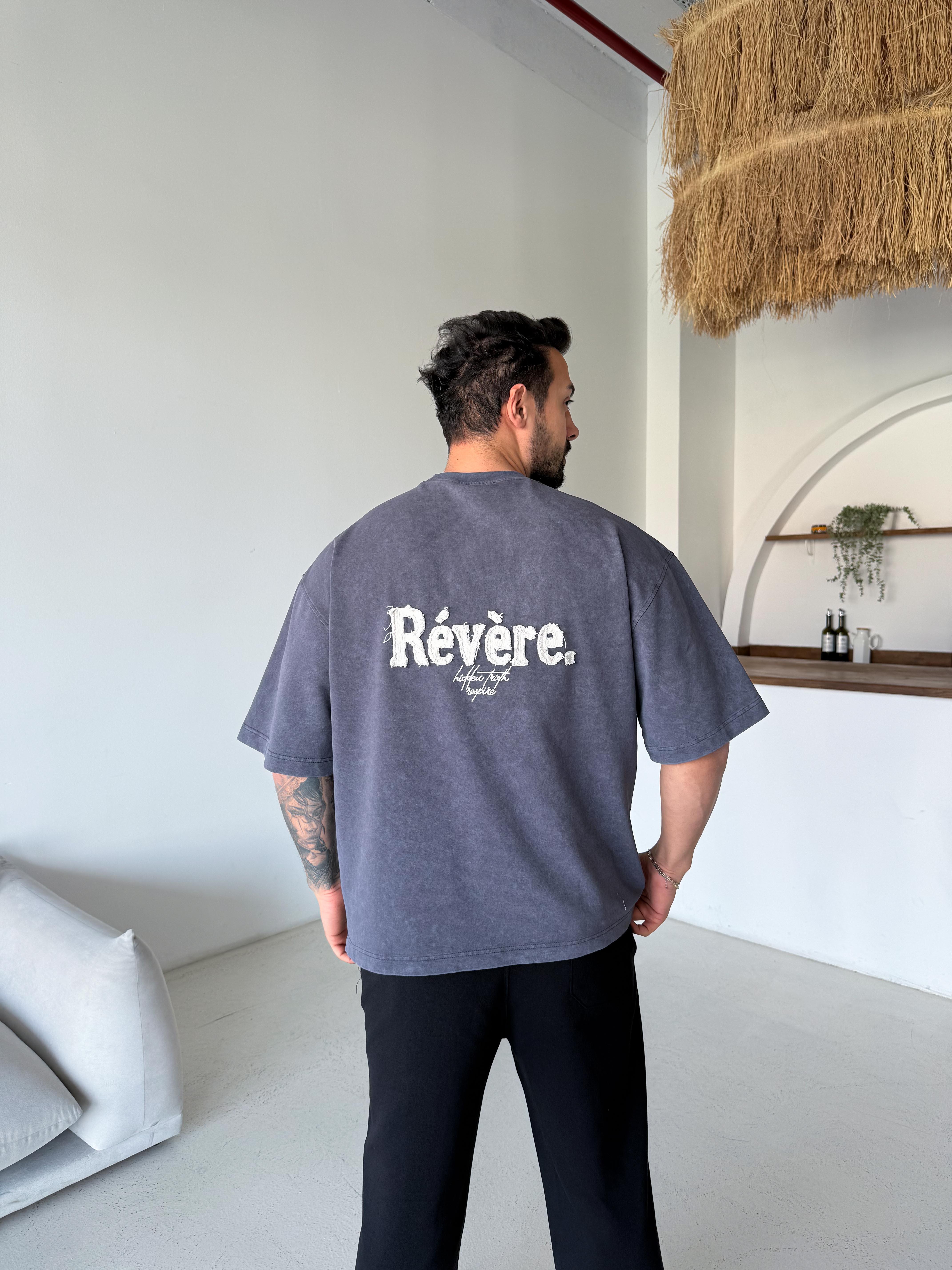Siyah Revere Parça İşleme Yıkamalı Tişört RSP 1034