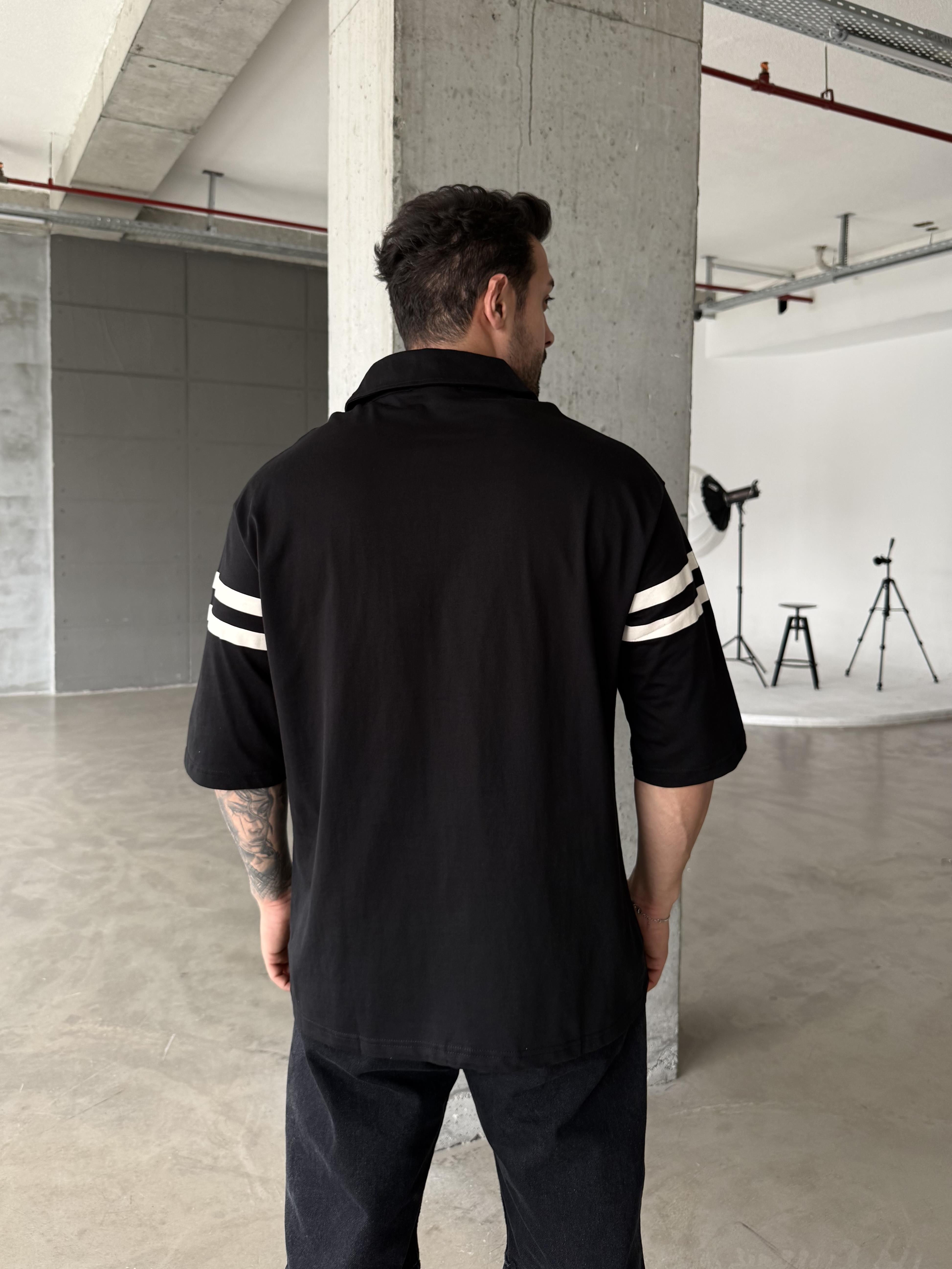 Siyah The follow Yakalı Tişört RP