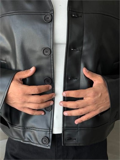 Siyah Boxy Düğmeli Deri Ceket PLZ 27203