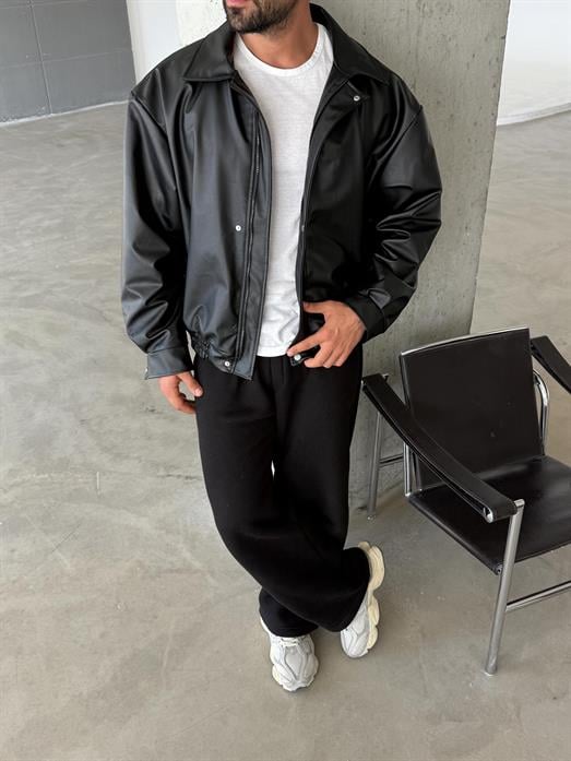 DERİ CEKETSiyah Yakalı Lastikli Boxy Deri Ceket SC