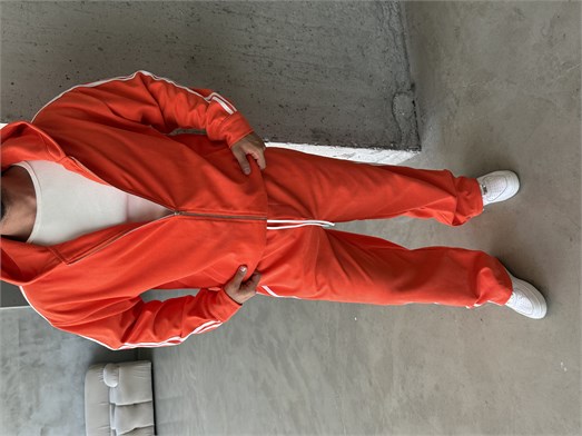 Turuncu Şeritli Yumuşak Gabardin Çelik Fermuar Bol Takım NM