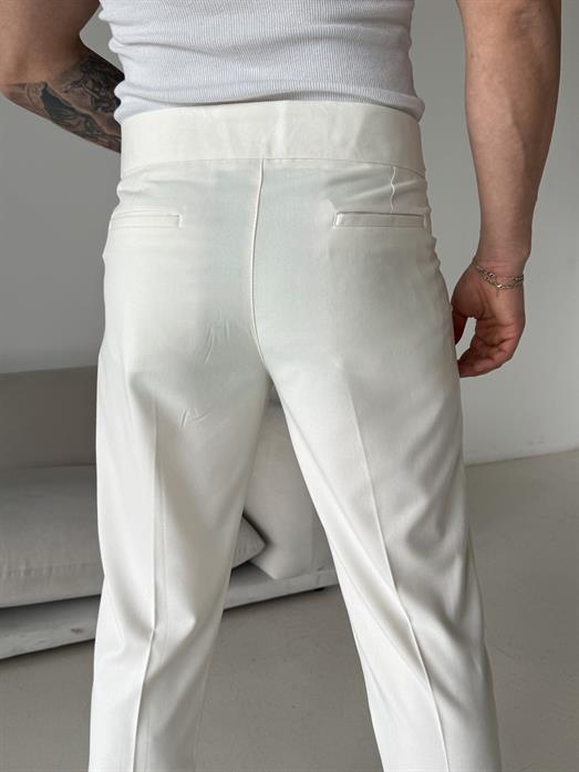 Ekru Dört Düğmeli Tokalı Regular Fit Kumaş Pantalon SC