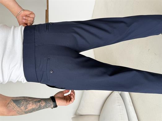 Lacivert Tokalı Regular Fit Kumaş Pantalon SC