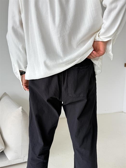 Siyah Düğmeli Ham Keten Pantalon TK