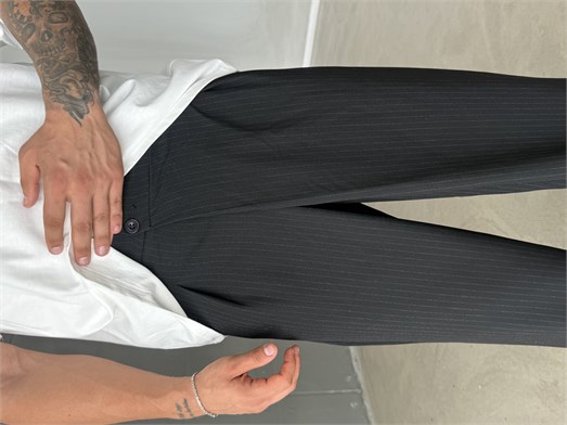 Siyah İnce Detay Çizgili Baggy Kumaş Pantalon SNZ 1471