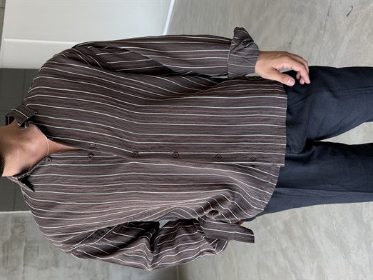 Kahve Dikiş ve Nakış Detaylı Gömlek SNZ 1377