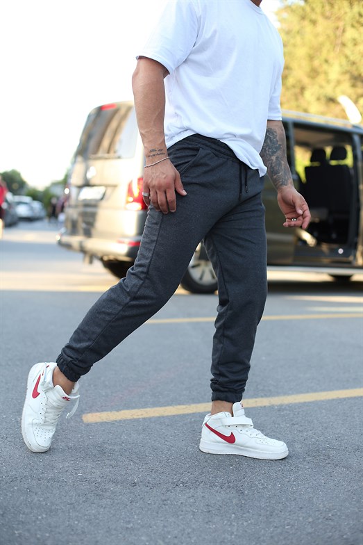 nike cortez outfit